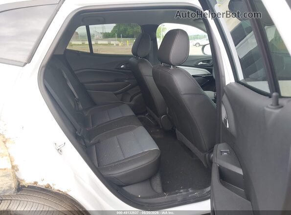 KL77LHEP4SC278781 2025 CHEVROLET TRAX White Widok naklejki z numerem VIN