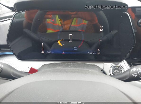 KL77LHEP4SC278781 2025 CHEVROLET TRAX White Widok tylnych siedzeń