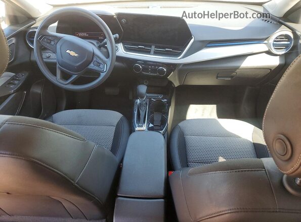 KL77LHEP5SC186787 2025 CHEVROLET TRAX Gray Widok deski rozdzielczej