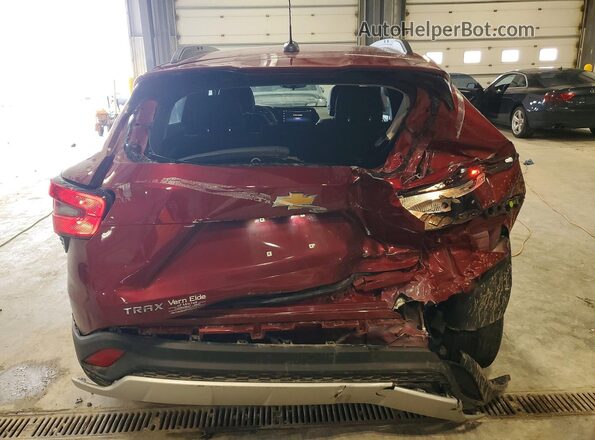 KL77LHEP6SC294142 2025 CHEVROLET TRAX Красный Вид сзади