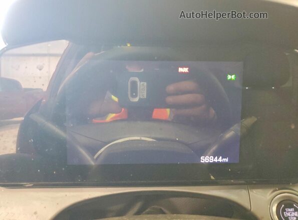 KL77LHEP6SC294142 2025 CHEVROLET TRAX Красный Вид щитка приборов