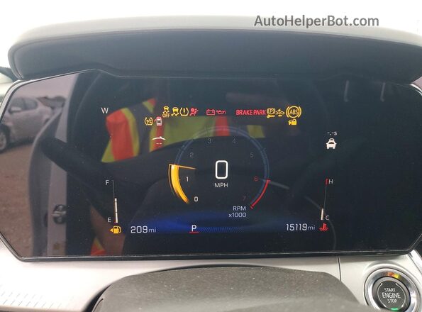 KL77LHEP7SC329660 2025 CHEVROLET TRAX Белый Вид щитка приборов