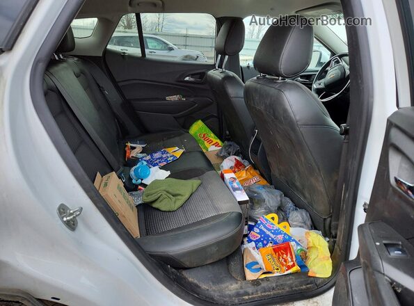 KL77LHEP8SC099188 2025 CHEVROLET TRAX Белый Вид задних сидений