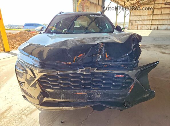 KL77LJEP3SC307095 2025 CHEVROLET TRAX Black Вид спереду