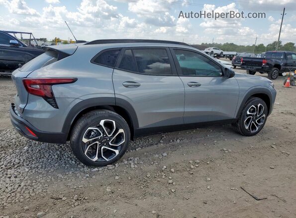 KL77LJEP6TC001056 2026 CHEVROLET TRAX Gray Задня права чверть