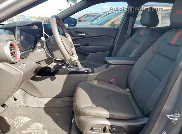 KL77LJEP6TC001056 2026 CHEVROLET TRAX Gray Вид салону спереду