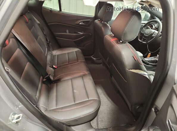 KL77LJEP7SC132690 2025 CHEVROLET TRAX Серебряный Вид задней части салона