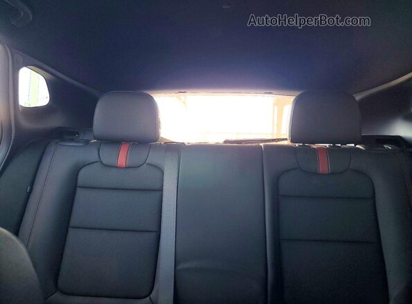 KL77LJEP8TC001463 2026 CHEVROLET TRAX Черный Вид задних сидений