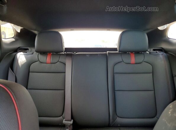 KL77LJEP9TC031104 2026 CHEVROLET TRAX Синий Вид задних сидений