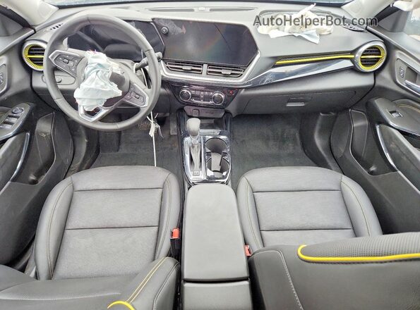 KL77LKEP0SC244527 2025 CHEVROLET TRAX Black Вид панелі приладів
