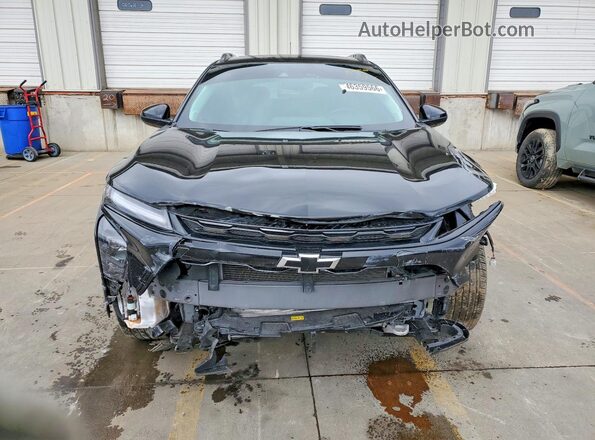 KL77LKEP1SC044708 2025 CHEVROLET TRAX Black Widok z przodu