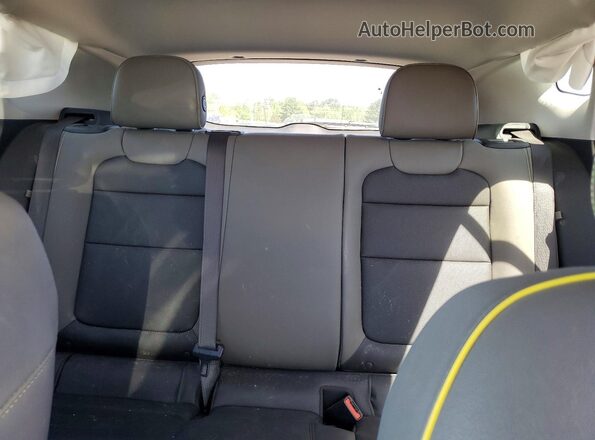 KL77LKEP1SC170342 2025 CHEVROLET TRAX Green Widok tylnych siedzeń