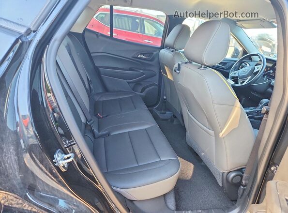 KL77LKEP7SC067698 2025 CHEVROLET TRAX Черный Вид задних сидений