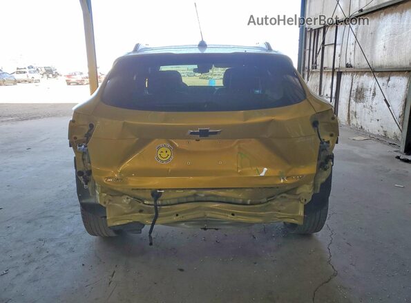 KL77LKEP8SC063434 2025 CHEVROLET TRAX Золотой Вид сзади