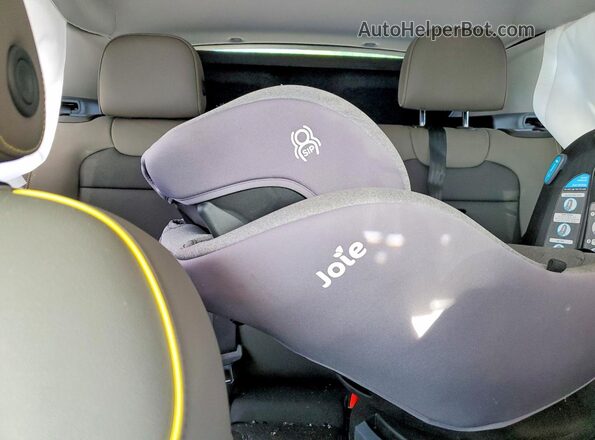 KL77LKEP9TC014793 2026 CHEVROLET TRAX Серый Вид задних сидений