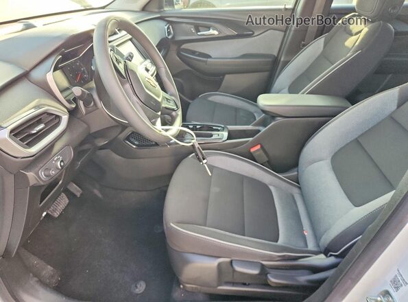 KL79MMS24PB188745 2023 CHEVROLET TRAILBLAZER White წინა სალონის ხედი