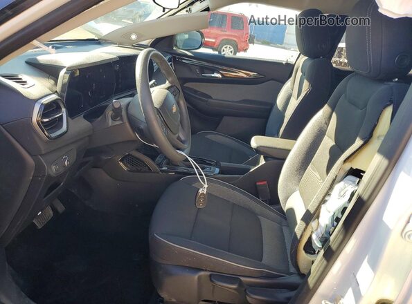 KL79MMS29RB034454 2024 CHEVROLET TRAILBLAZER White Widok wnętrza z przodu