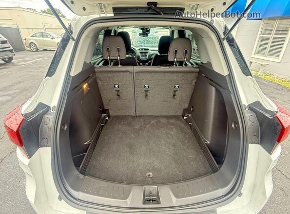 KL79MMS2XNB103825 2022 CHEVROLET TRAILBLAZER Белый Вид подкапотного пространства