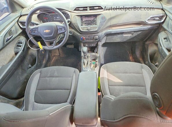 KL79MPS24PB103095 2023 CHEVROLET TRAILBLAZER Серебряный Вид панели приборов