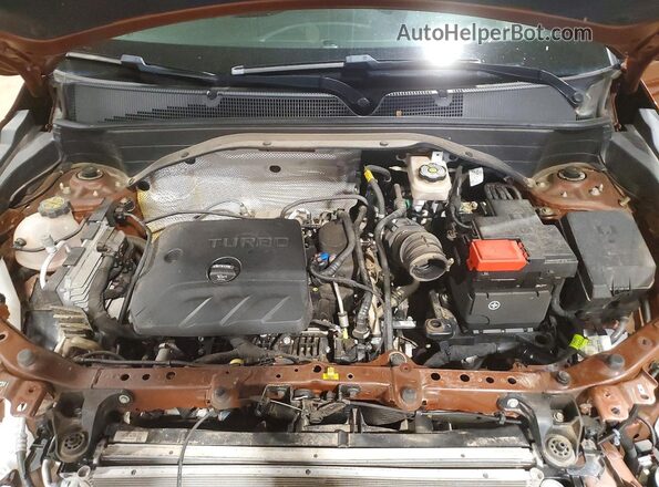 KL79MRSL3MB090873 2021 CHEVROLET TRAILBLAZER Orange Widok komory silnika
