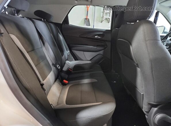 KL79MRSLXSB155652 2025 CHEVROLET TRAILBLAZER Белый Вид задних сидений