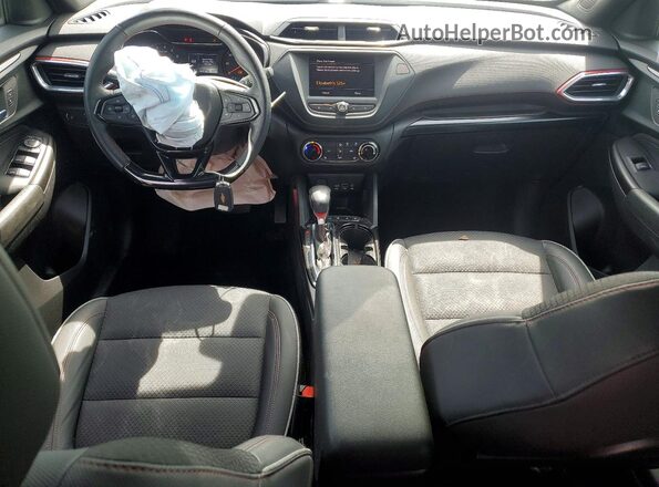 KL79MTSL3PB179893 2023 CHEVROLET TRAILBLAZER Серебряный Вид панели приборов