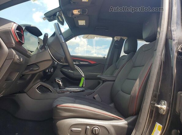 KL79MTSL4TB020438 2026 CHEVROLET TRAILBLAZER Черный Вид салона спереди