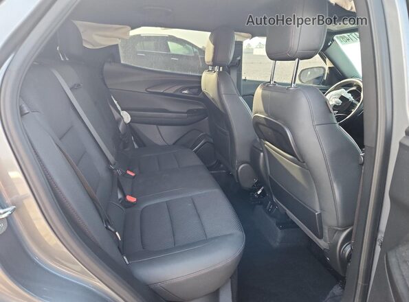 KL79MTSL6MB099788 2021 CHEVROLET TRAILBLAZER Gray Вид задньої частини салону