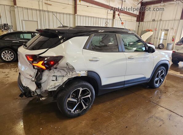 KL79MUSL0NB098000 2022 CHEVROLET TRAILBLAZER White Trasero derecho