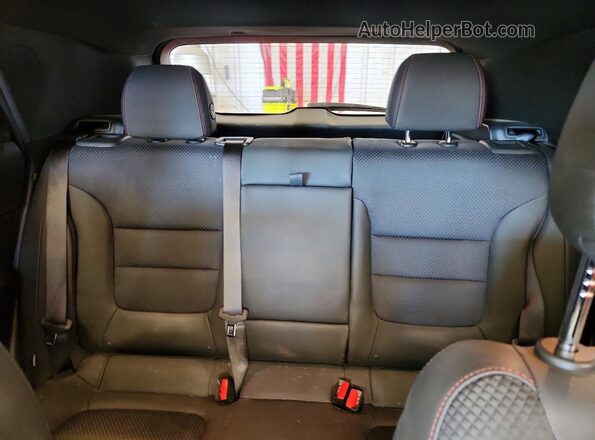 KL79MUSL0NB098000 2022 CHEVROLET TRAILBLAZER White Vista de los asientos traseros