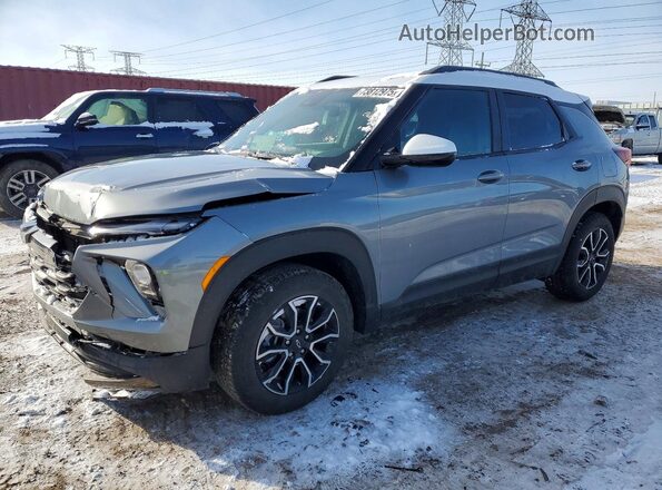 KL79MVSL8RB054323 2024 CHEVROLET TRAILBLAZER Gray Vista tres cuartos delantera izquierda