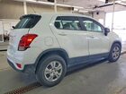 2018 Chevrolet Trax Ls Белый vin: KL7CJKSB0JB586142