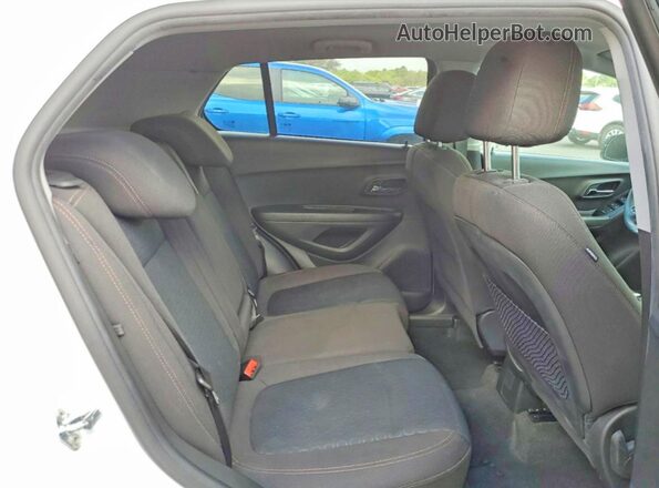 KL7CJKSB0LB314273 2020 CHEVROLET TRAX Белый Вид задних сидений