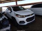 2018 Chevrolet Trax Ls White vin: KL7CJKSB3JB544175