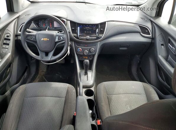 KL7CJKSB8LB089178 2020 CHEVROLET TRAX Черный Вид панели приборов