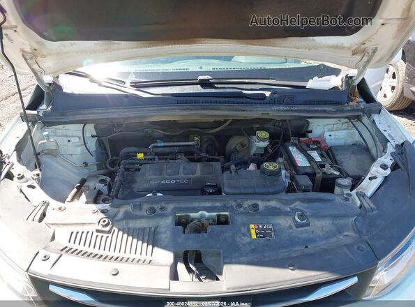 KL7CJKSB9LB055752 2020 CHEVROLET TRAX Белый Вид сзади