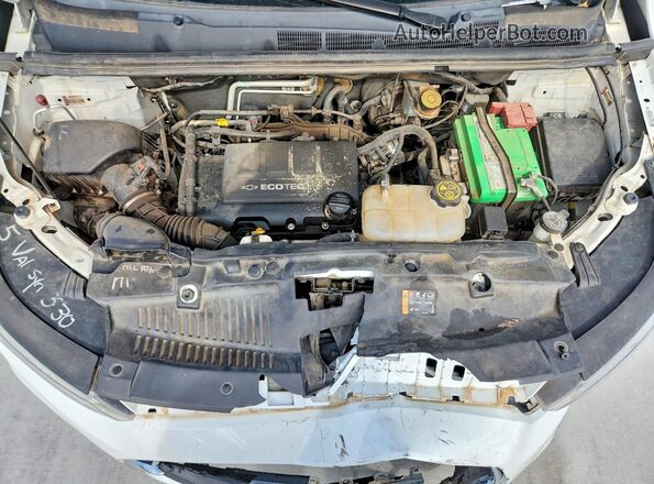 KL7CJKSBXHB174854 2017 CHEVROLET TRAX Белый Вид подкапотного пространства