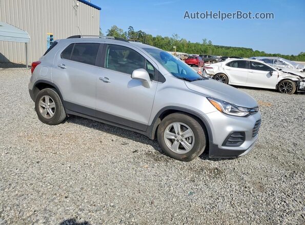 KL7CJLSB2JB683347 2018 CHEVROLET TRAX Silver Przód prawy