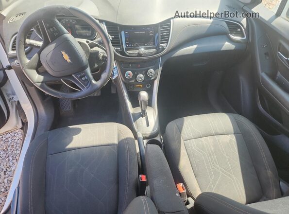 KL7CJLSB3LB316105 2020 CHEVROLET TRAX Белый Вид панели приборов
