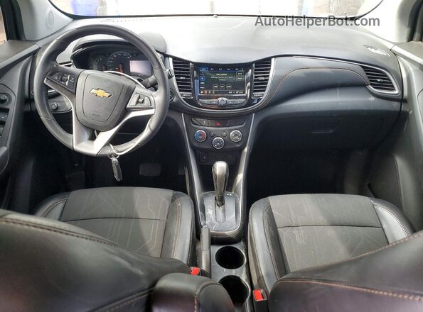 KL7CJLSB6KB960793 2019 CHEVROLET TRAX Серебряный Вид панели приборов