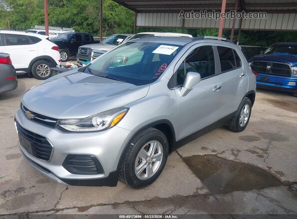 KL7CJLSB6LB039899 2020 CHEVROLET TRAX Silver Առջևի ձախ երեք քառորդ տեսարան
