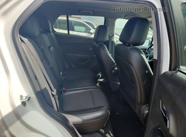 KL7CJLSB8KB848447 2019 CHEVROLET TRAX White Rear seats view