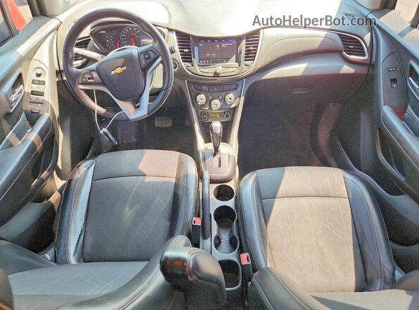 KL7CJLSB8LB005804 2020 CHEVROLET TRAX Black Widok deski rozdzielczej