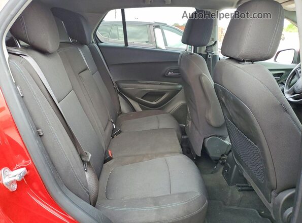 KL7CJLSBXGB755985 2016 CHEVROLET TRAX Красный Вид задней части салона