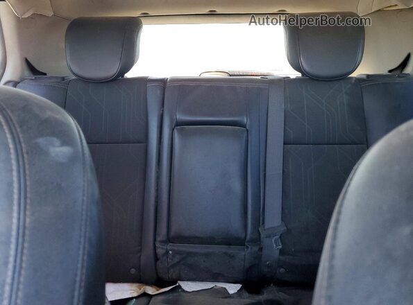 KL7CJLSM7NB539509 2022 CHEVROLET TRAX Серый Вид задних сидений