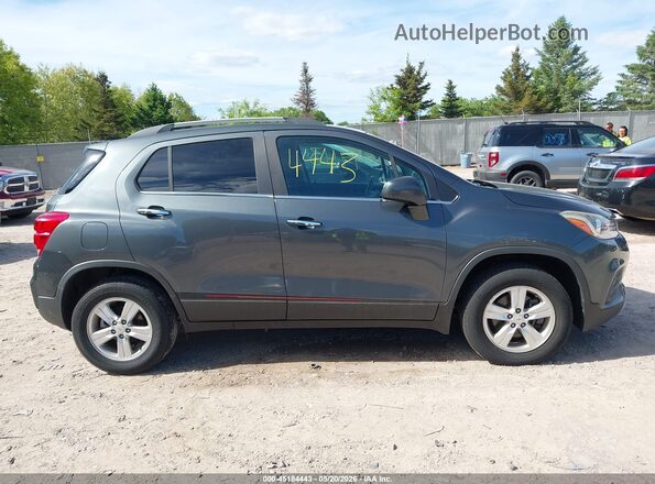 KL7CJPSB0JB584212 2018 CHEVROLET TRAX Серый Вид задней части салона