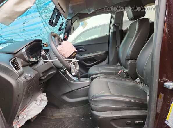 KL7CJPSB0LB336531 2020 CHEVROLET TRAX Burgundy Widok wnętrza z przodu