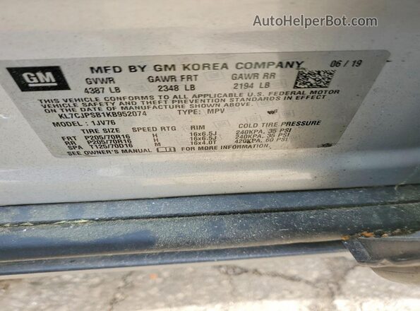 KL7CJPSB1KB952074 2019 CHEVROLET TRAX Серебряный Вид наклейки с VIN-кодом