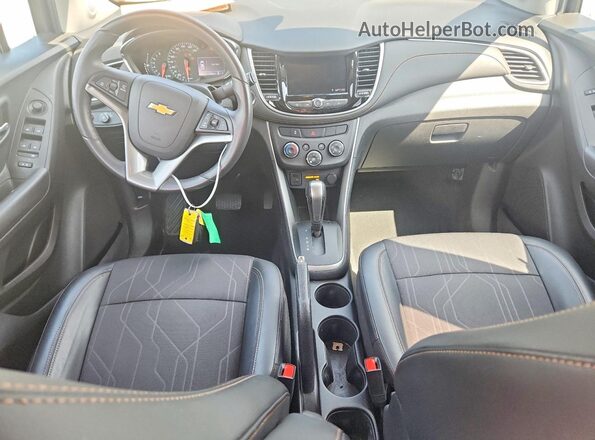 KL7CJPSB1LB025206 2020 CHEVROLET TRAX Black Vista del salpicadero