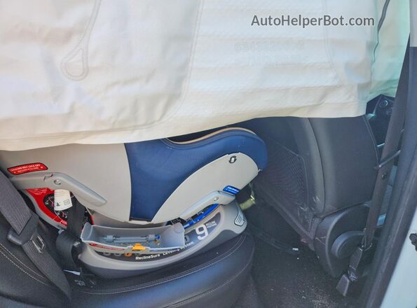 KL7CJPSB2HB220464 2017 CHEVROLET TRAX Белый Вид задней части салона
